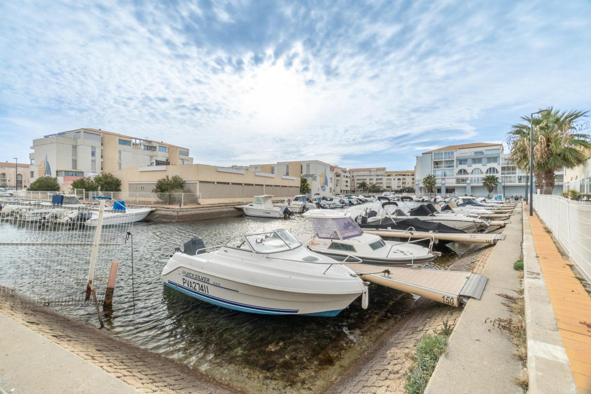 Appt T2 Cabine Clim Parking Privee Vu Mer Sète Exteriör bild